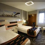 Manhattan Hotel