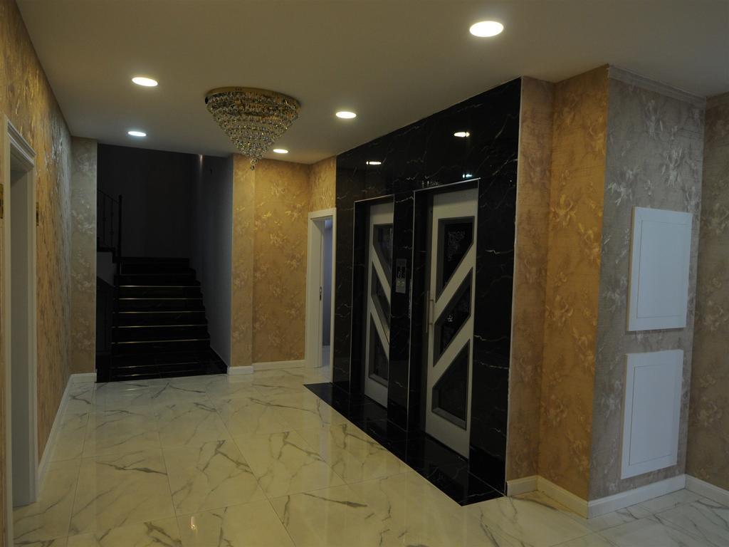 Manhattan Otel 4*